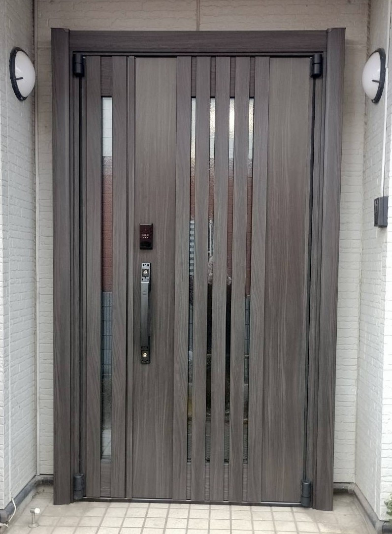 TGネクストの群馬県桐生市【玄関ドアリフォーム】の施工後の写真1