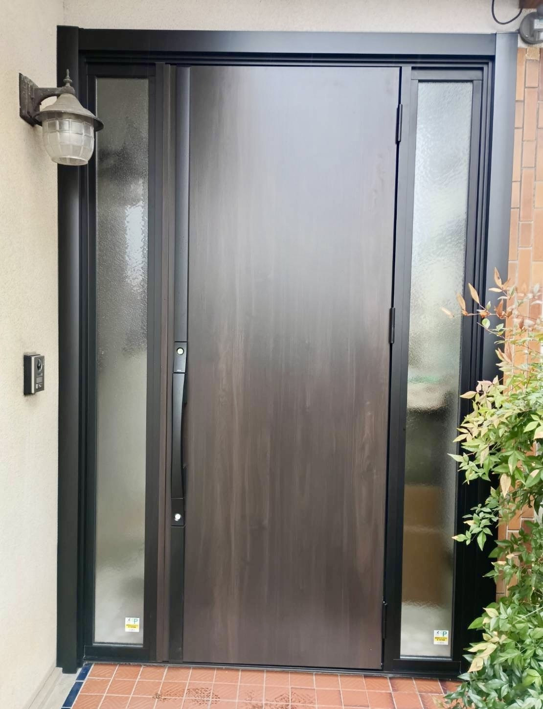 TGネクストの群馬県沼田市【リシェント玄関ドア】1DAYリフォームの施工後の写真1