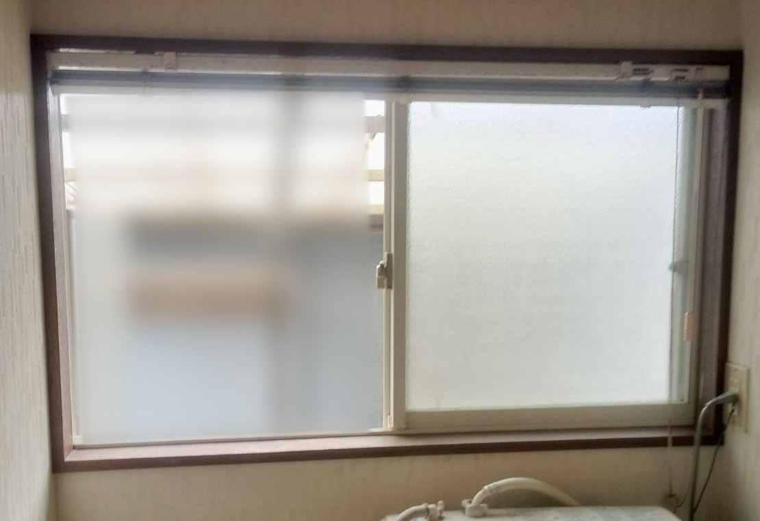 TGネクストの群馬県桐生市【LIXIL　内窓　インプラス】取り付け1DAYリフォームの施工前の写真1