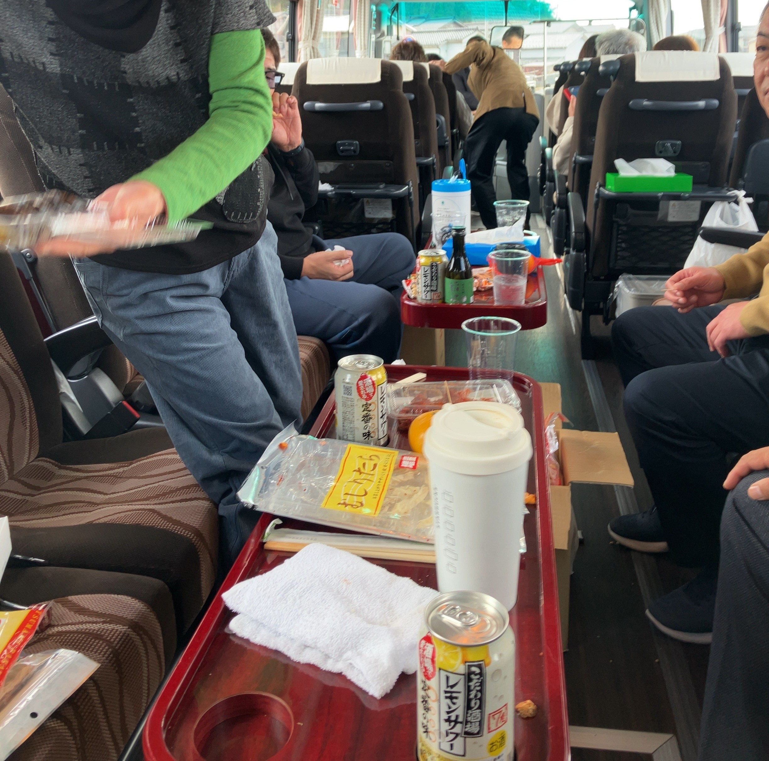 研修親睦会バス旅行に参加①(新潟へ)😊 AKBT 土崎港店のブログ 写真5