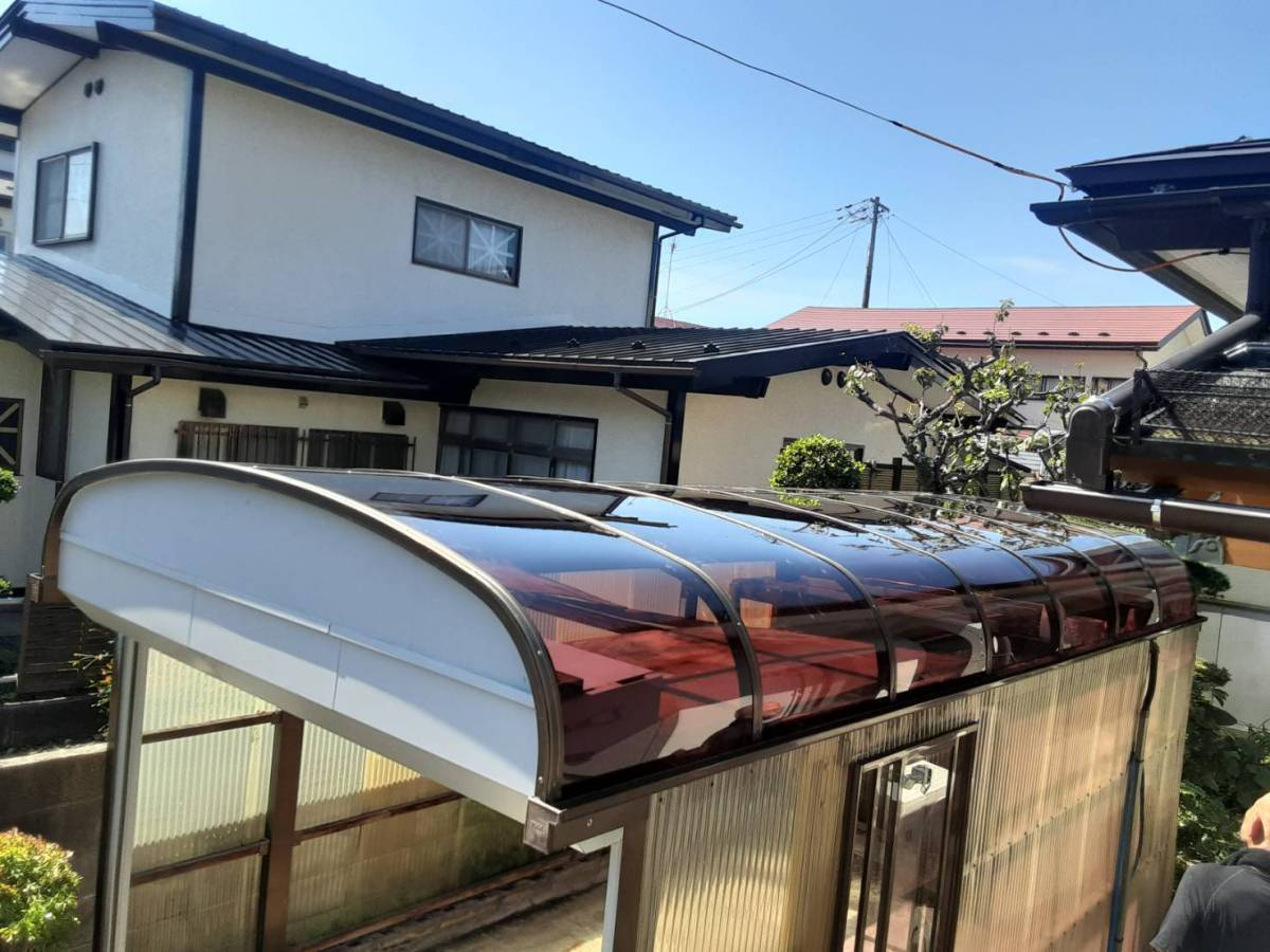 AKBT 土崎港店のカーポート　屋根パネル交換の施工後の写真3