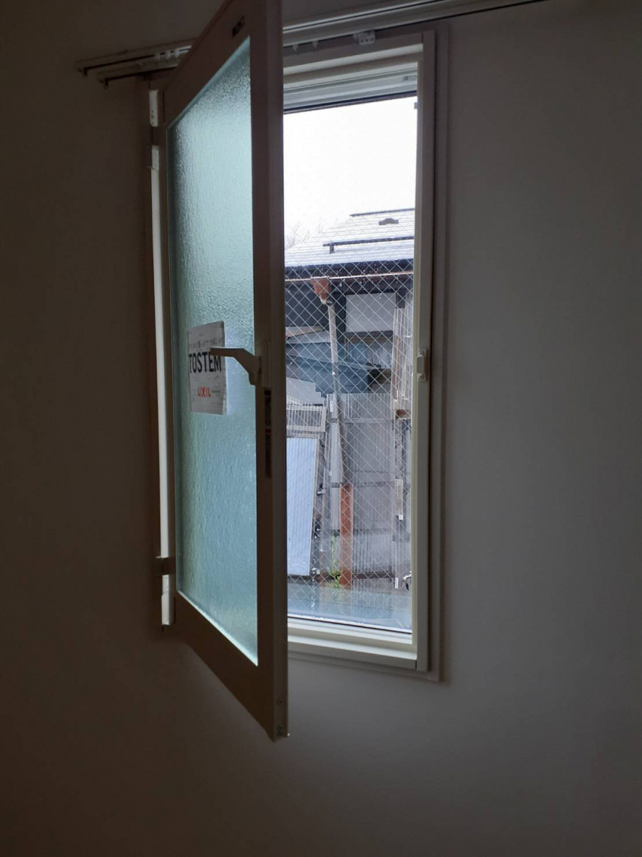 AKBT 土崎港店のLIXIL【内窓インプラス】の施工後の写真1