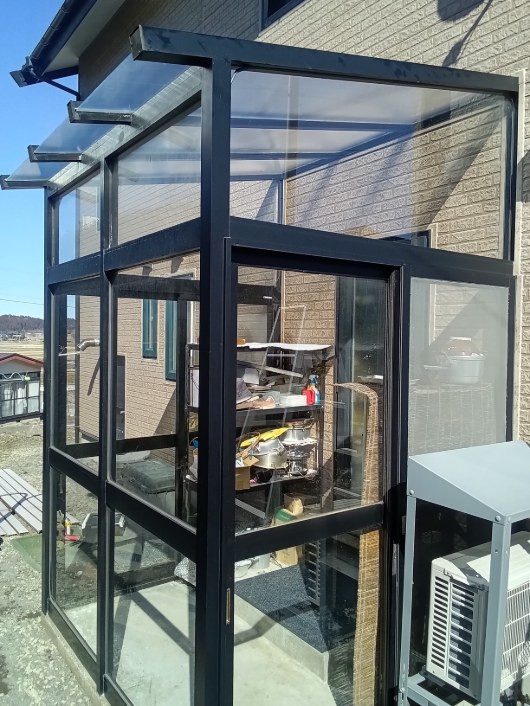 秋田ビルテックの風除室屋根修理の施工後の写真3