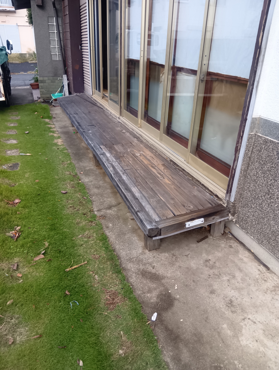 マド工房のウッドデッキ工事の施工前の写真1