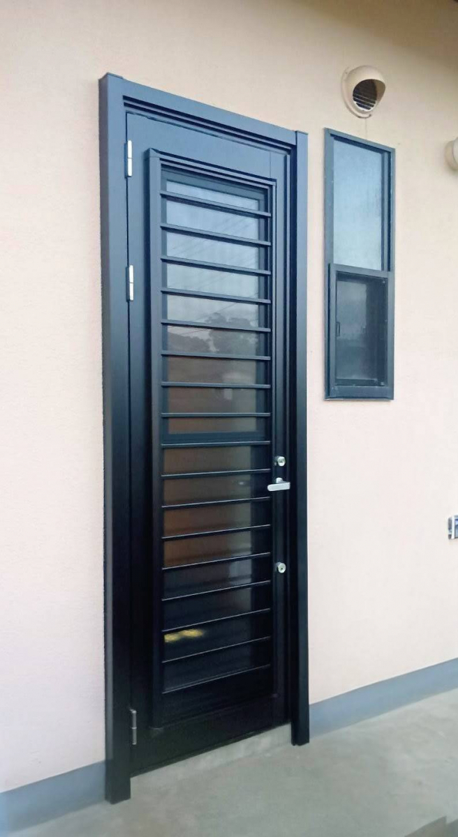 マド工房の見た目もスッキリ動きもバッチリ！の施工後の写真1