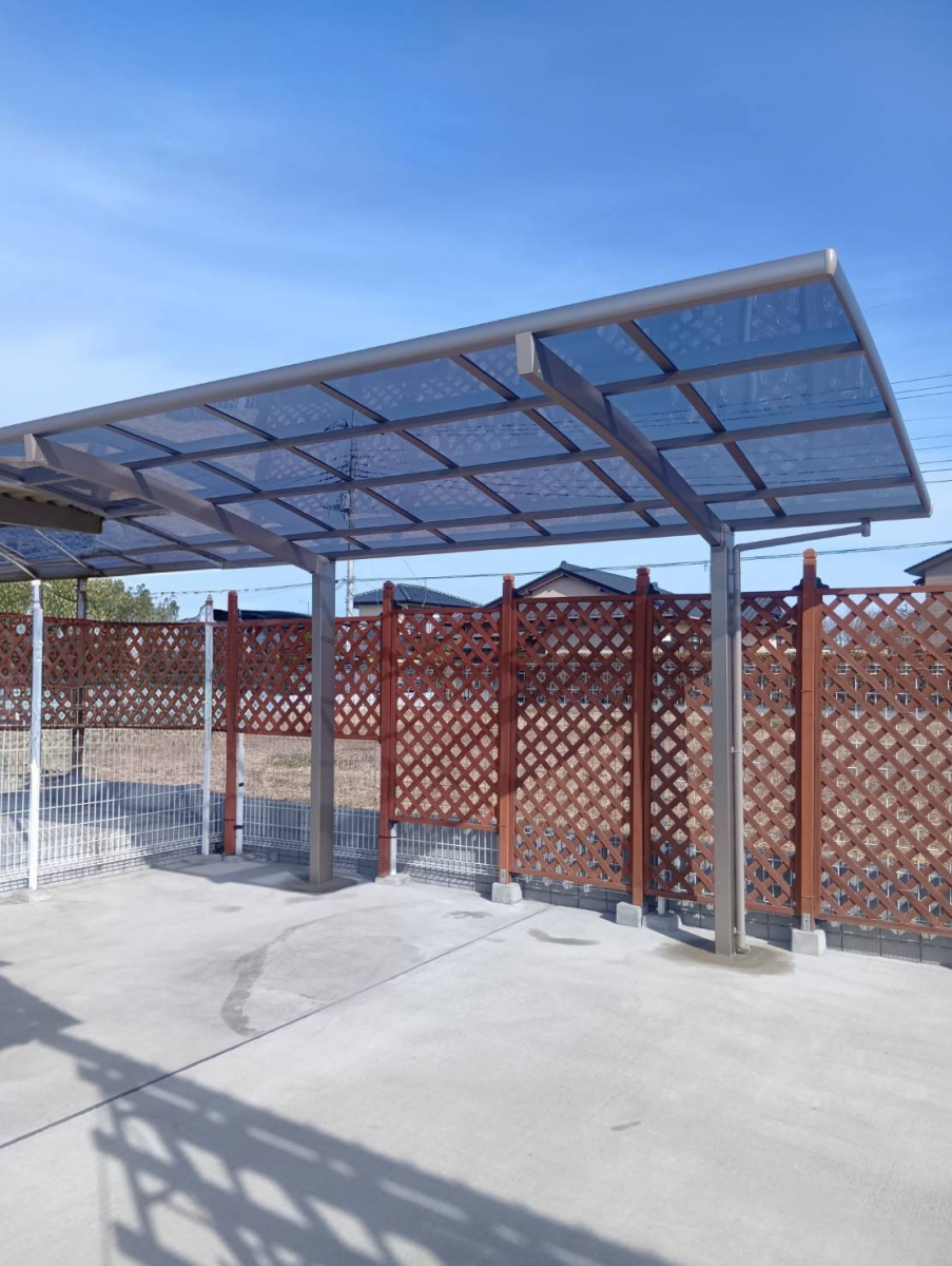 マド工房の大切な車を雨風から守ります！の施工後の写真2