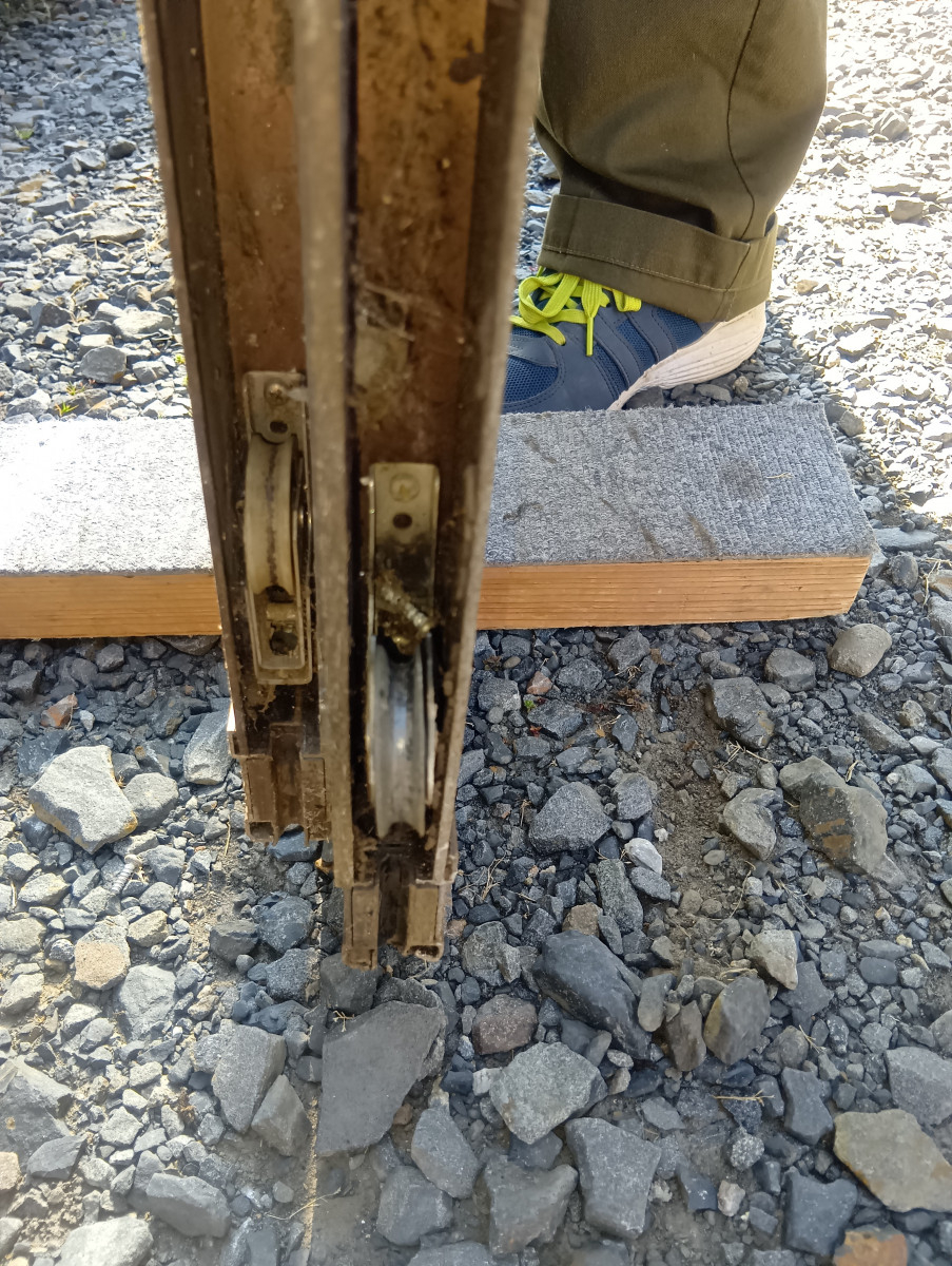 マド工房の玄関がスムーズの施工前の写真2