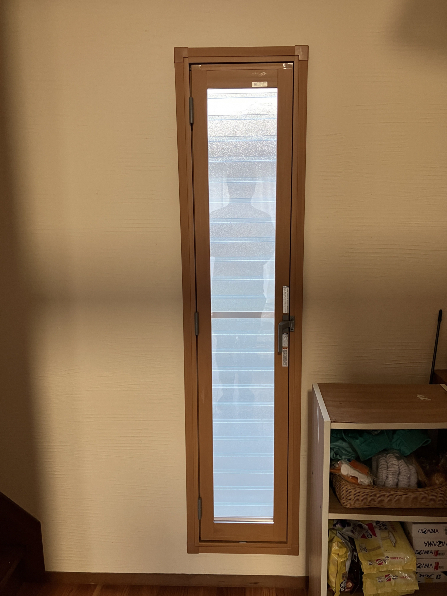スミック 渋川店の【前橋市】ルーバー窓の冷気を解消！内窓インプラスで窓断熱リフォーム！さらに補助金でお得に解決💡の施工後の写真1