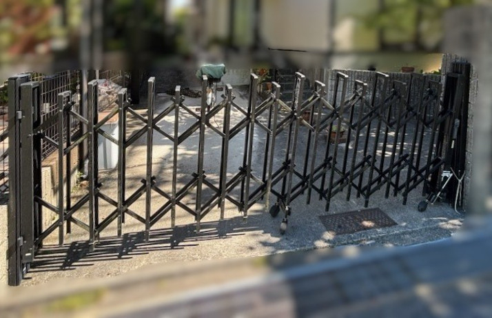 エクセルのセレビュー｜カーゲート｜エクステリアの施工前の写真1