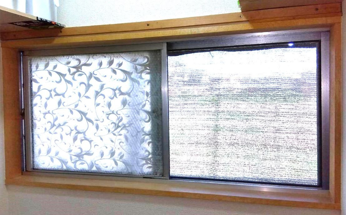 河端硝子のインプラスを3か所取り付けました。の施工前の写真1