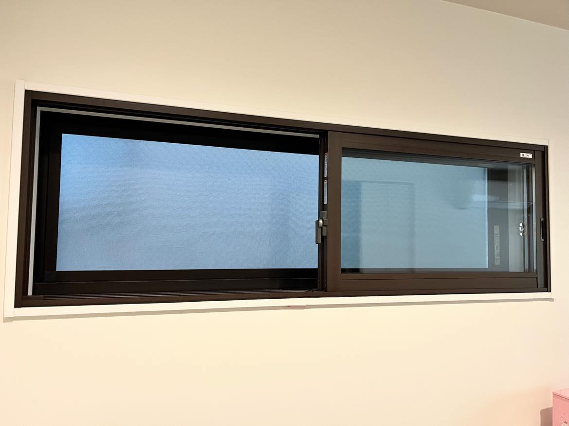 三喜のハンドル付の窓も内窓対応可能です！の施工後の写真1