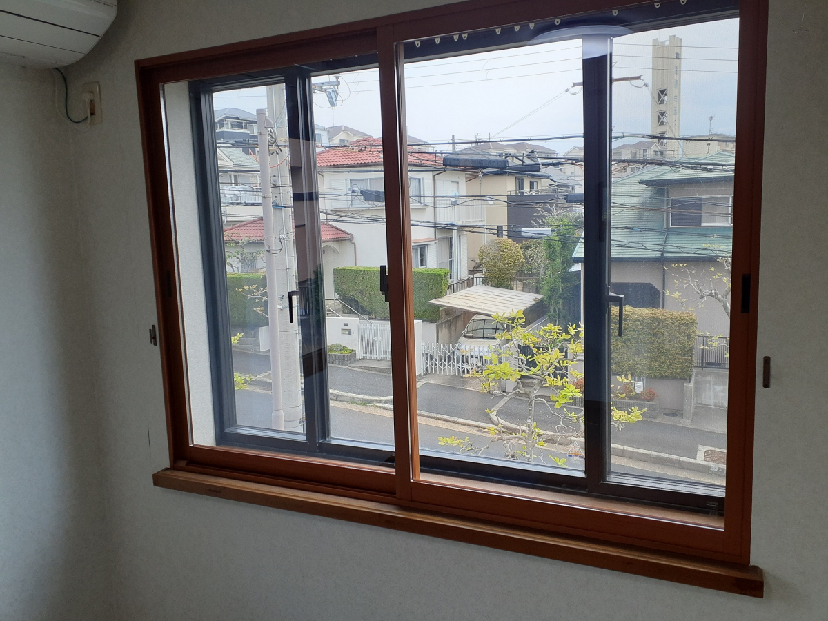 三喜の内窓で夏場の熱い日射しを軽減の施工後の写真2