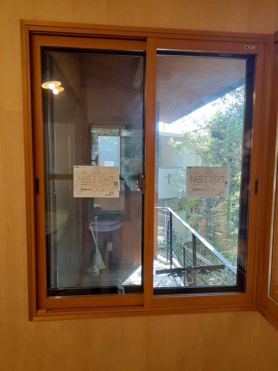 三喜の窓際のひんやりを完全ブロック！　インプラスで冬の冷気と隙間風をシャットアウト！！の施工後の写真1