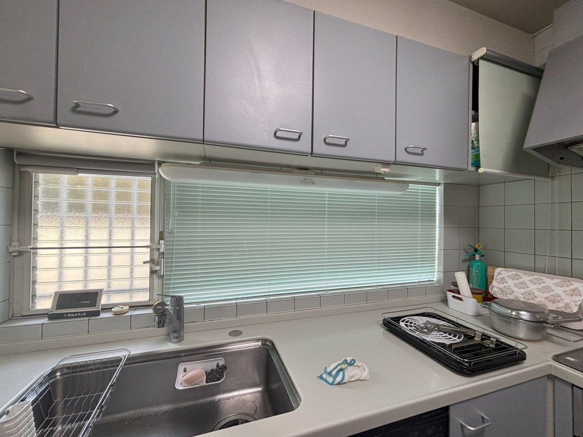 小倉トーヨー住器の【施工例】ブラインド取付け工事【目隠し・日除け】の施工後の写真1