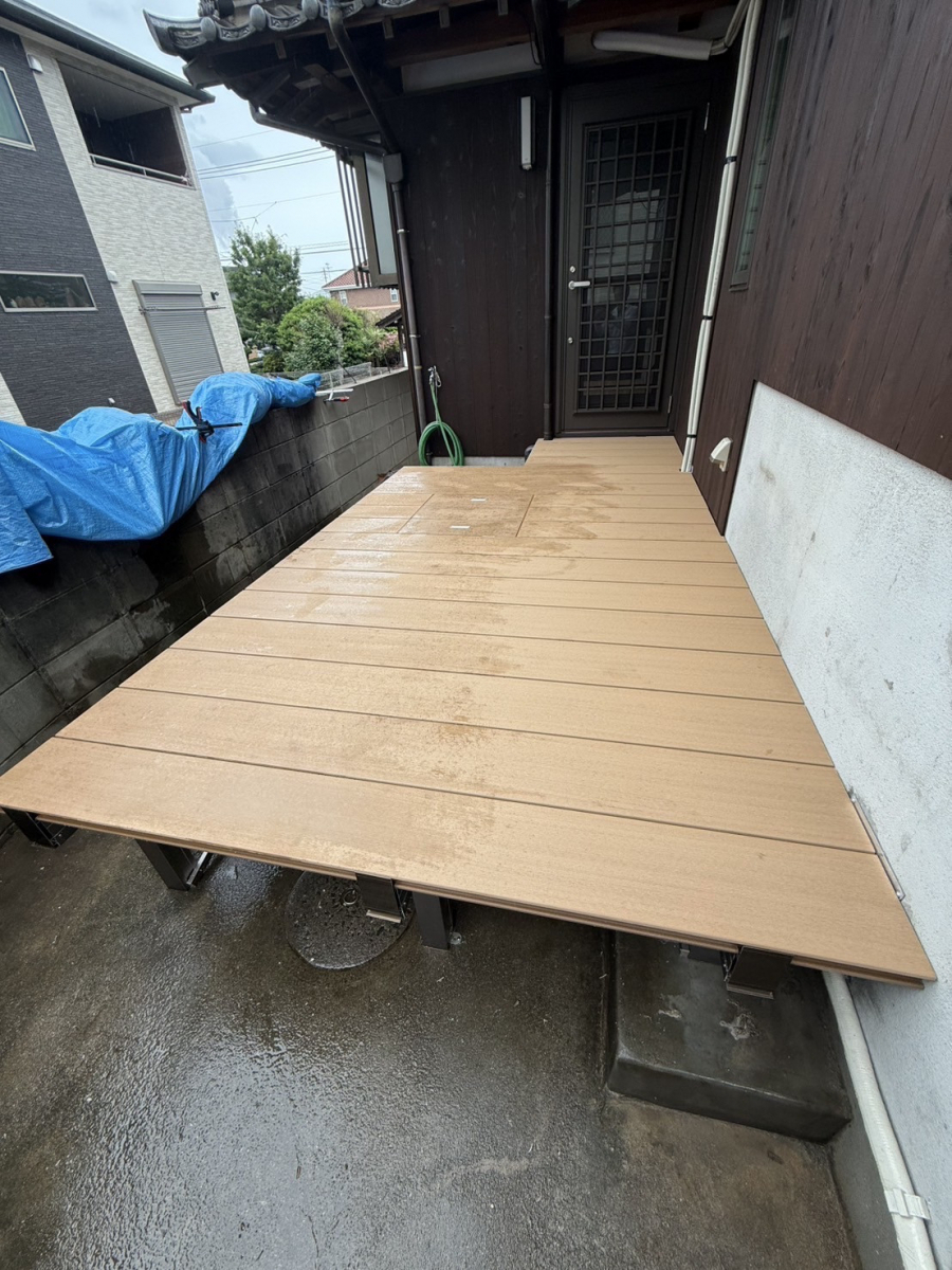 小倉トーヨー住器の【施工例】デッキ取付け工事【エクステリア】の施工後の写真2