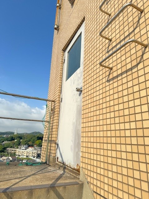 小倉トーヨー住器の【施工例】スチールドア取替え【ドア交換】の施工前の写真1