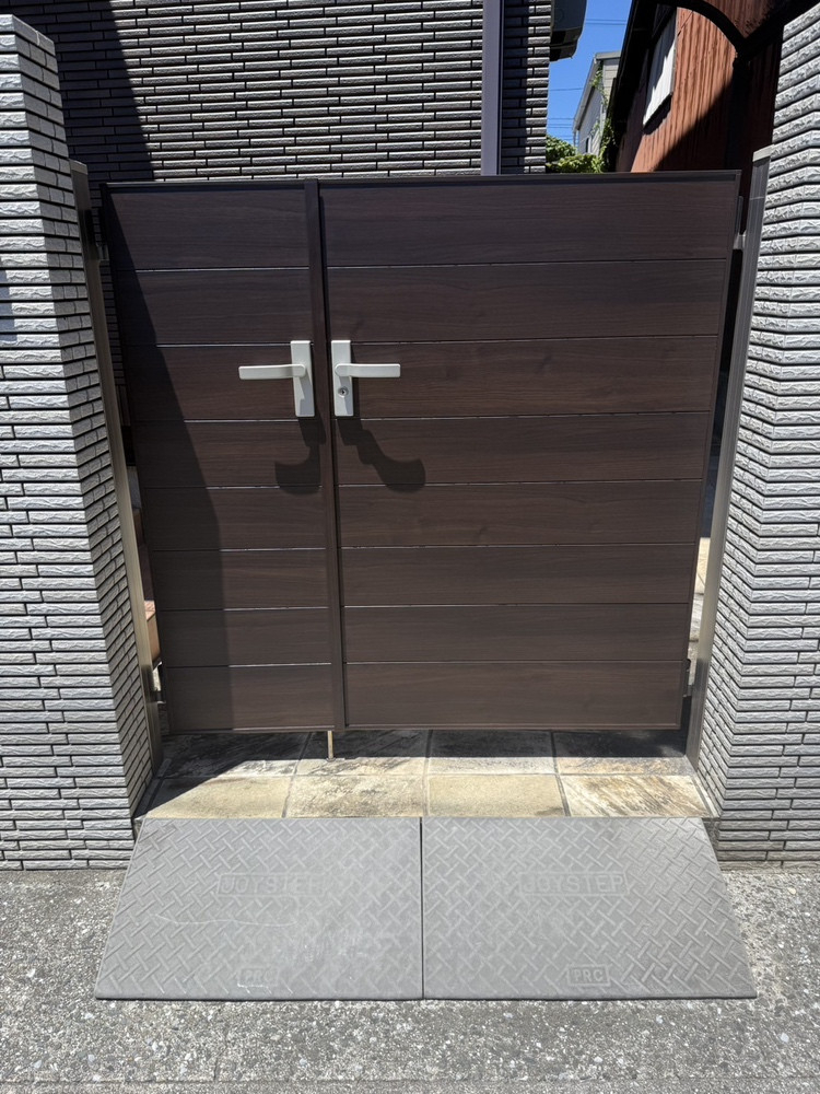 小倉トーヨー住器の【施工例】門扉取替え工事【エクステリア】の施工後の写真1