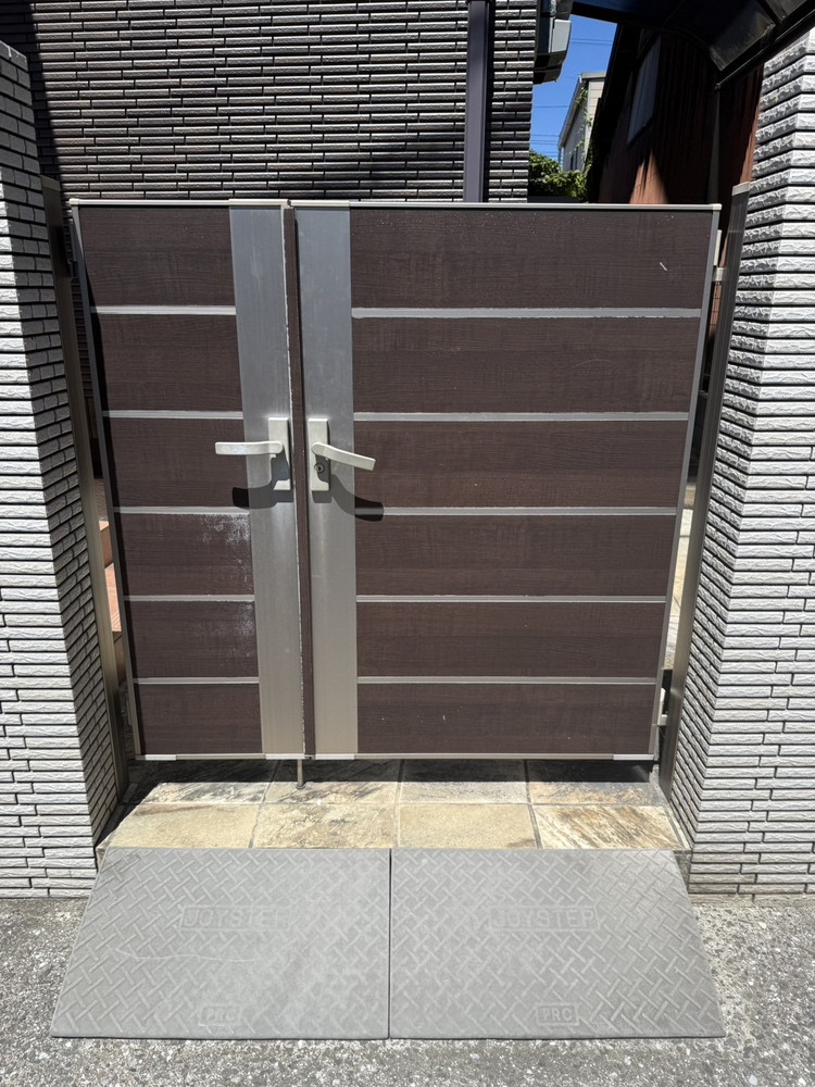 小倉トーヨー住器の【施工例】門扉取替え工事【エクステリア】の施工前の写真1