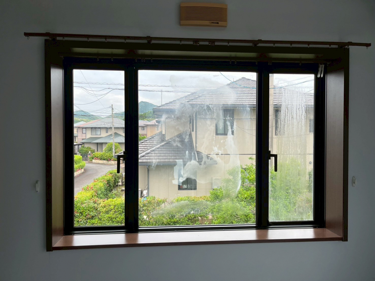 小倉トーヨー住器の【施工例】ガラス交換【断熱等】の施工前の写真1