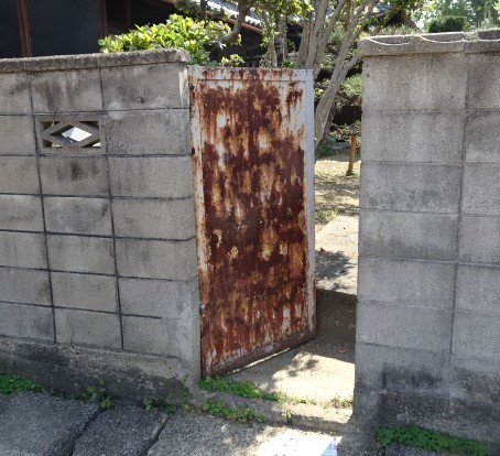 みとよのアルミ門扉工事の施工前の写真1