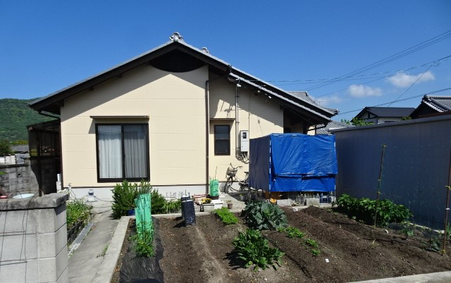 みとよの自転車置場・物置工事の施工前の写真1