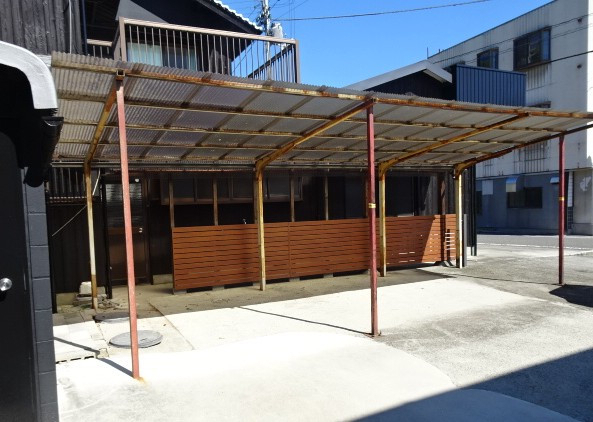 みとよのカーポート工事の施工前の写真1