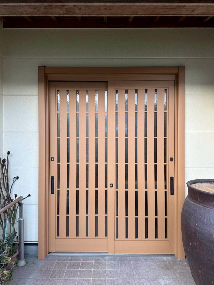 みとよの玄関引戸 リフォーム工事の施工後の写真1