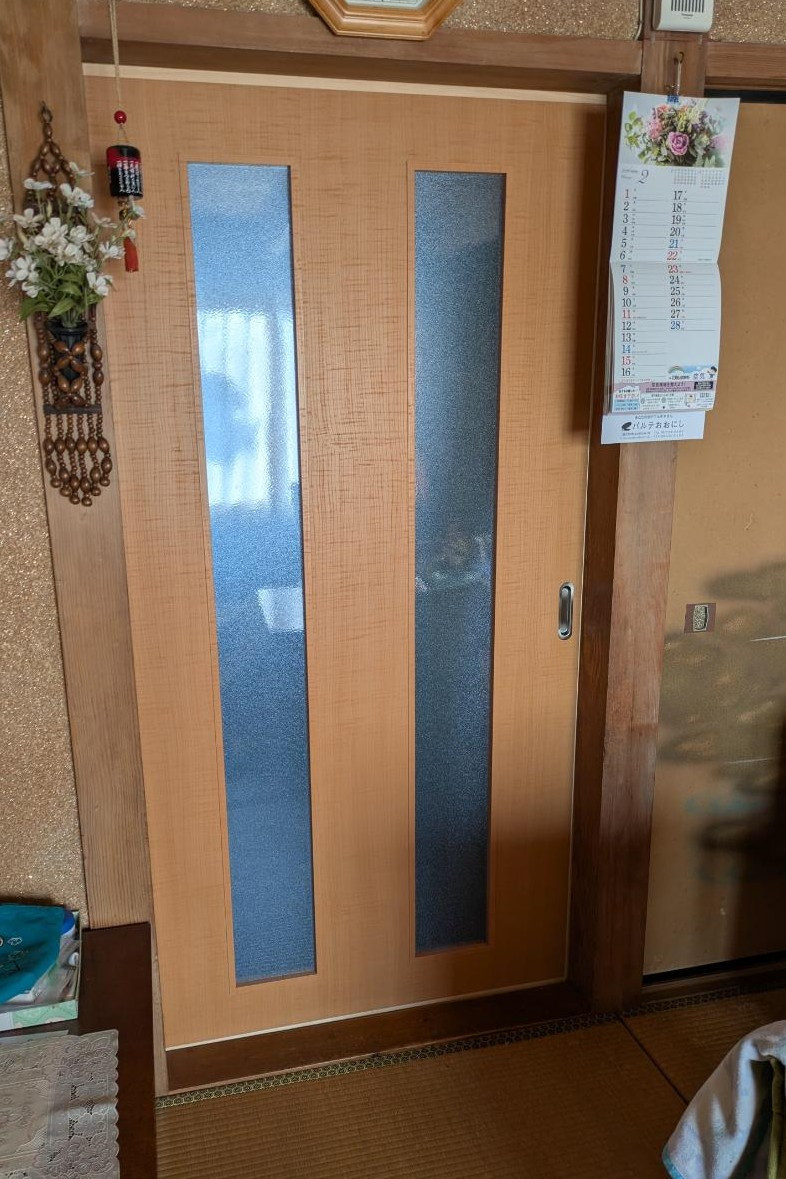 みとよの【香川県三豊市】木製建具交換の施工後の写真1