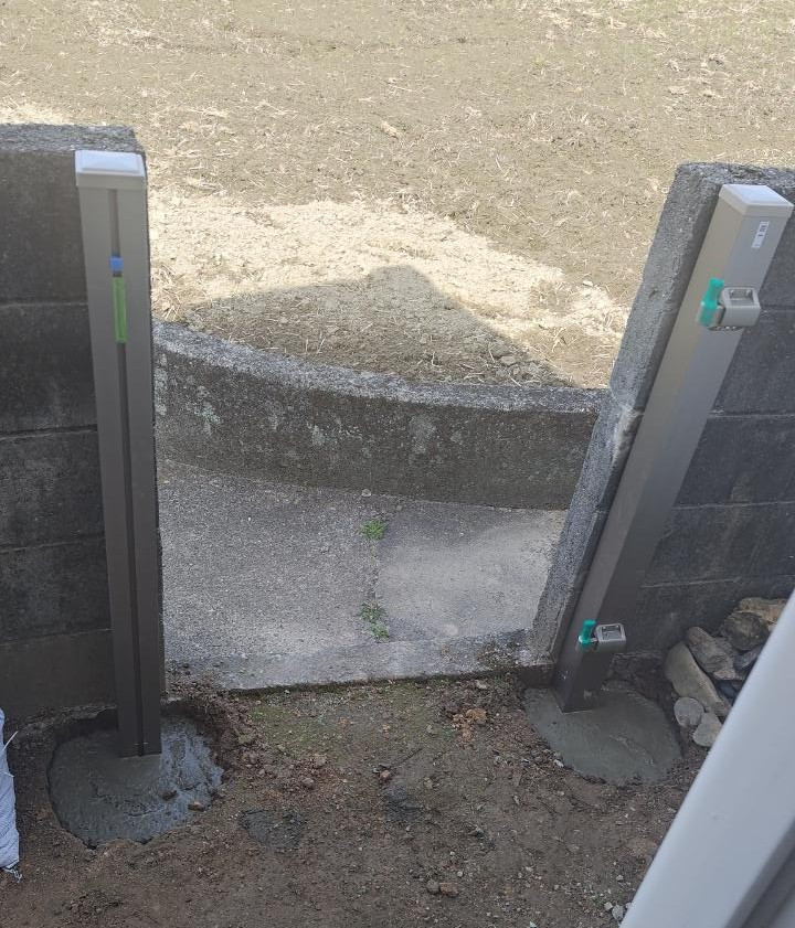 みとよの【愛媛県四国中央市】ブロックアルミ門扉の施工後の写真2