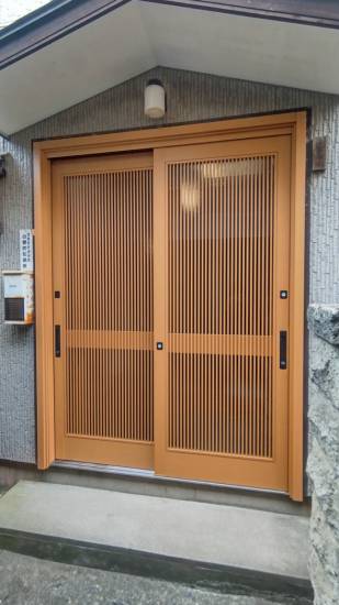 ヤマセイのとにかく玄関をきれいに　玄関引戸の交換工事/１DAYリフォーム/新潟市　施工事例写真1