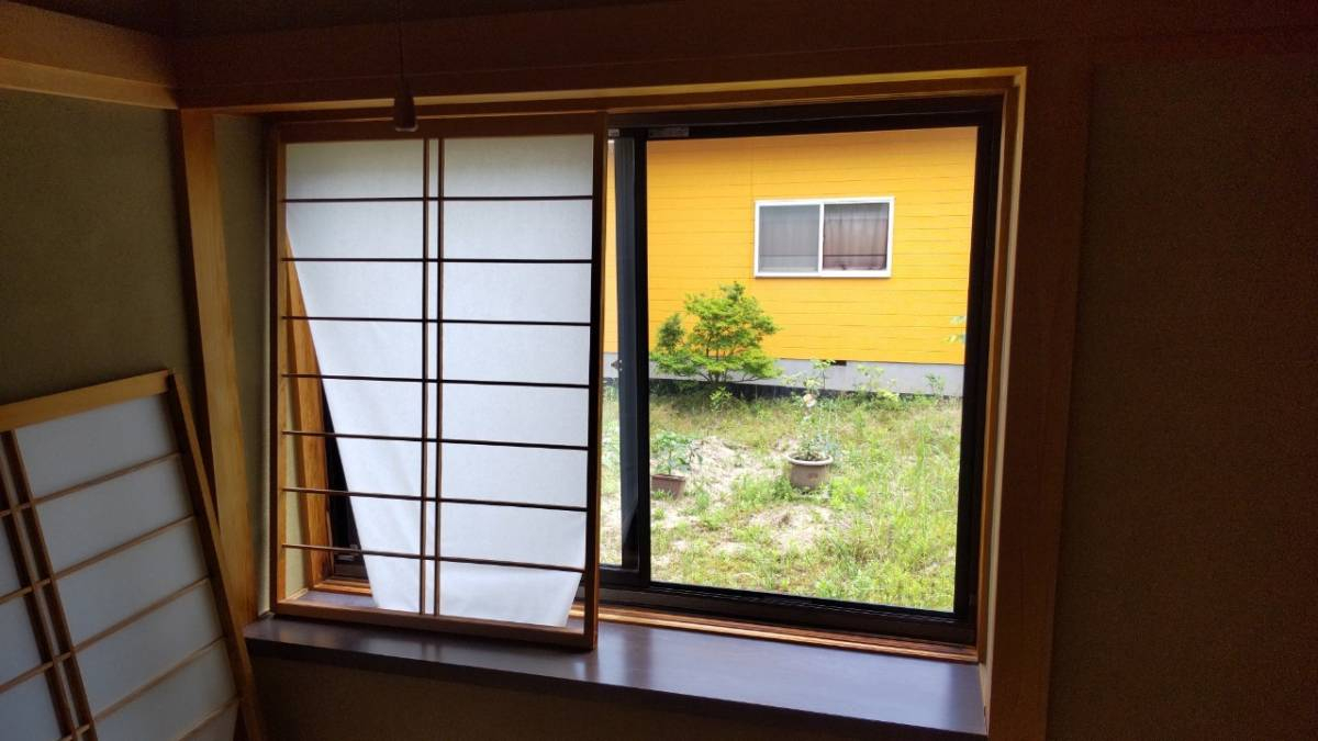ヤマセイの寒さ対策に断熱内窓の取付　インプラス/１DAYリフォーム/新潟市の施工前の写真3