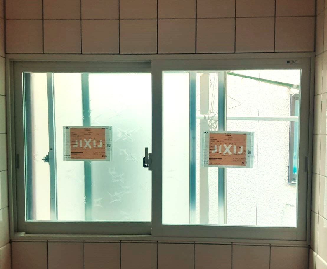 ヤマセイの寒いお風呂を暖かくする窓リフォーム　インプラス/１DAYリフォーム/新潟市の施工後の写真2