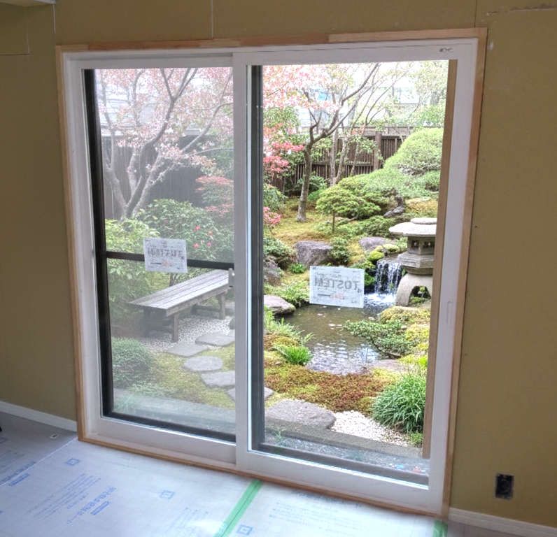 ヤマセイの【新潟市】和室から洋室へ!断熱内窓リフォームで快適空間にの施工後の写真1