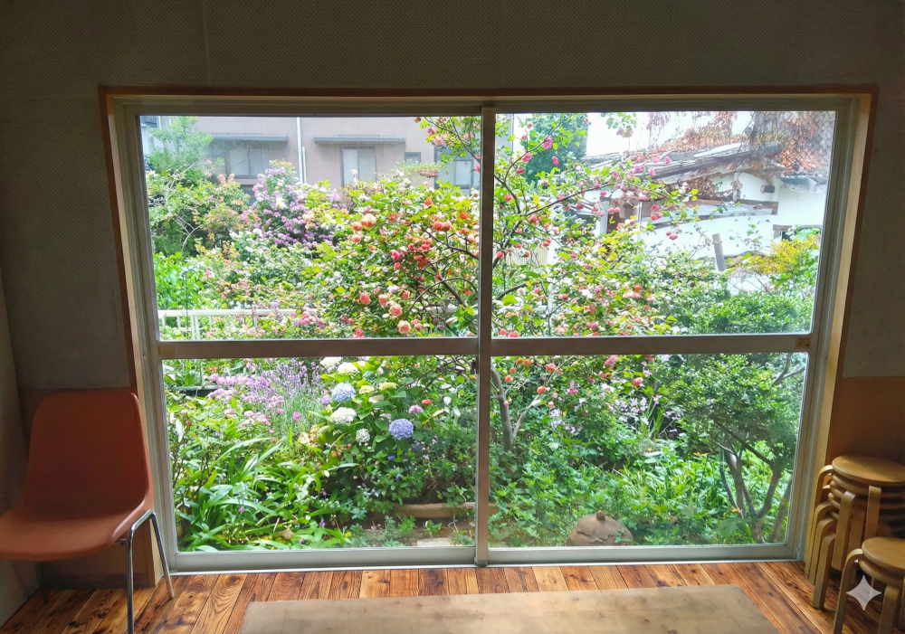 ヤマセイの【新潟市】重い二重サッシを解消！「防音・断熱」を高めた内窓リフォームの施工前の写真1