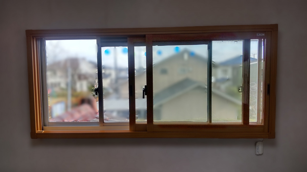 ヤマセイの【新潟市】「窓枠が小さくても内窓設置！」子供部屋の断熱リフォームの施工後の写真1