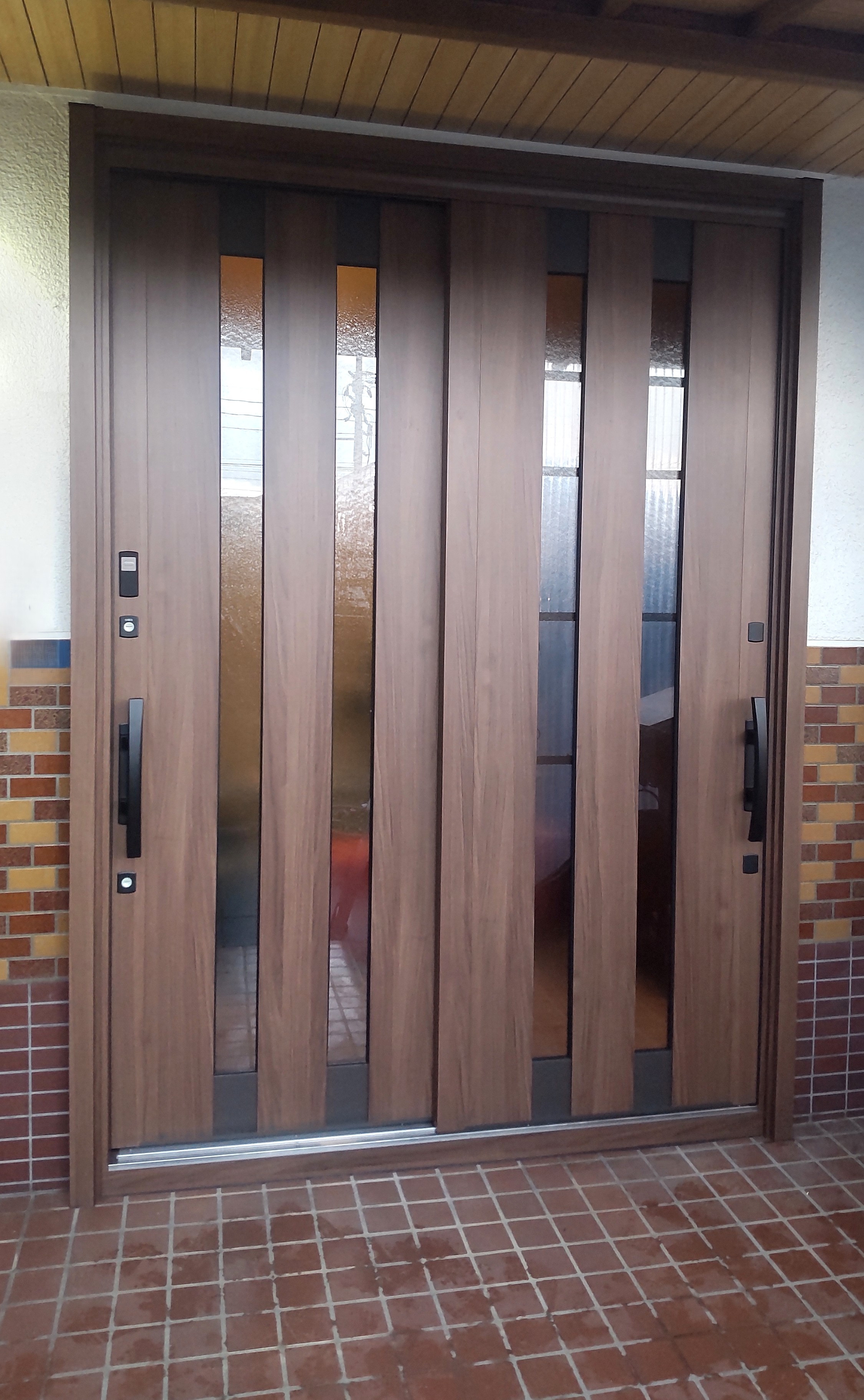 ヤマセイの【新潟市で玄関引戸交換】「防犯」と「使いやすさ」を1日で改善の施工後の写真1