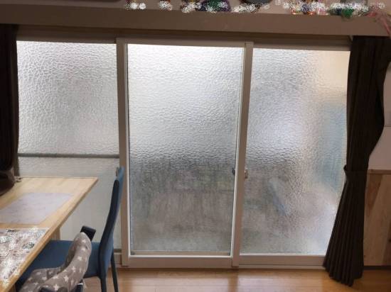 ヤマセイのLIXIL インプラス　後付内窓の施工をおこないました。　インプラス／１DAYリフォーム／新潟市施工事例写真1