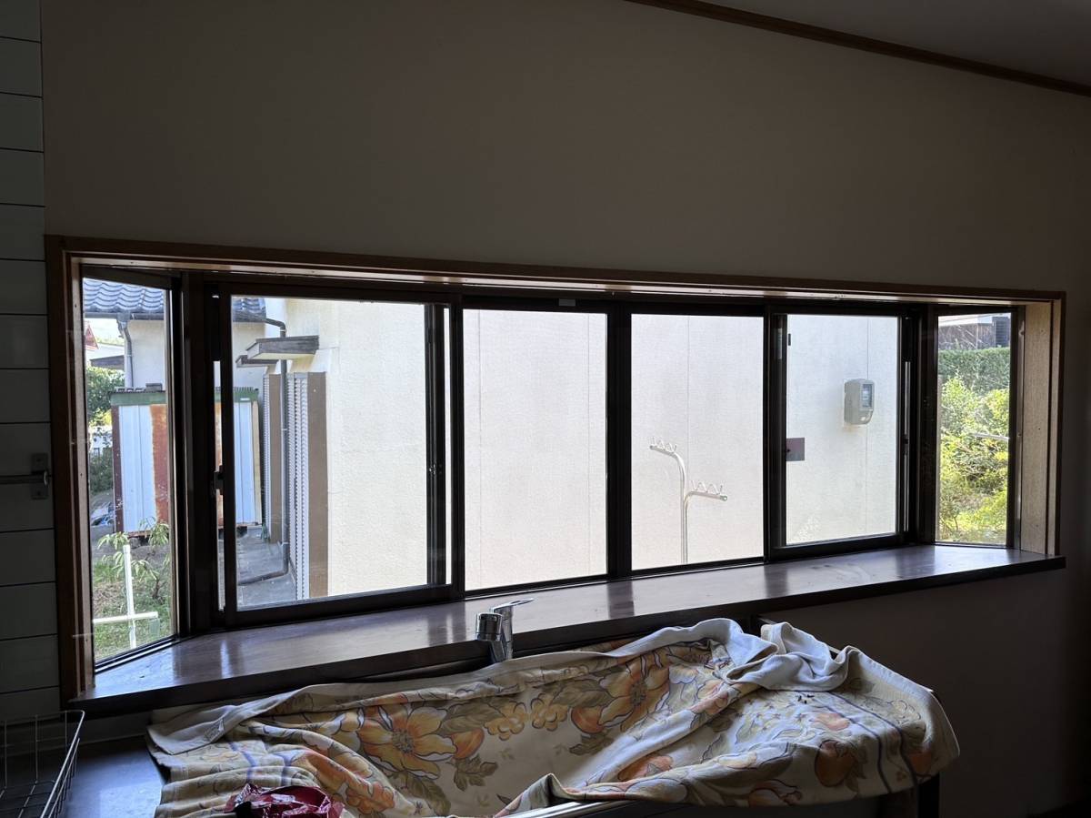 江頭トーヨー住器の内窓ｲﾝﾌﾟﾗｽ窓リノベ補助金ですの施工前の写真1