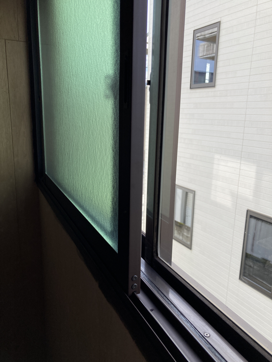 ディー・エー・コーポレーションのインプラス（内窓）を取り付けました。【階段踊り場編】の施工後の写真3
