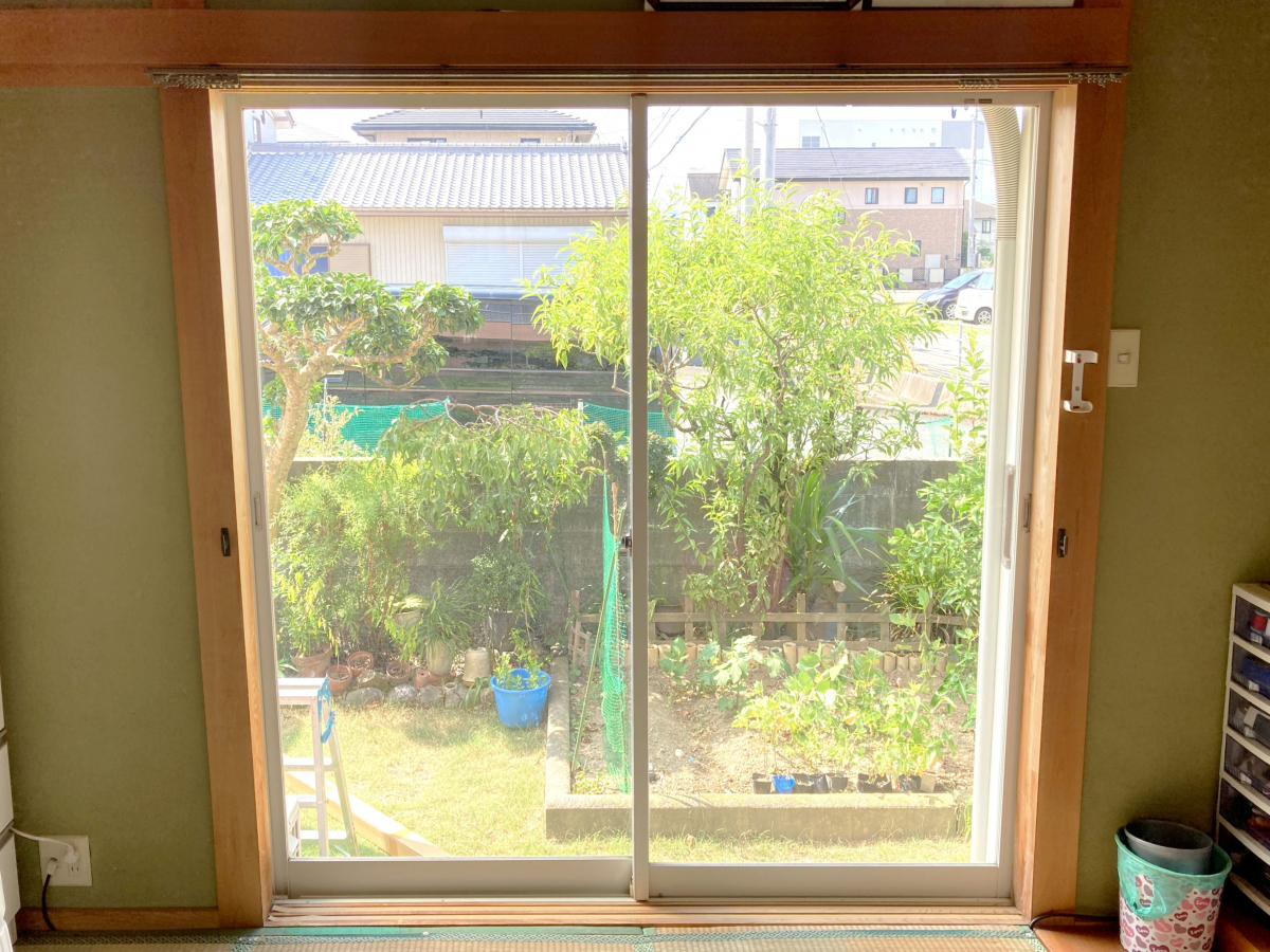 ディー・エー・コーポレーションの南向き和室の日差し対策にLIXILインプラス（内窓）で明るく快適にの施工前の写真1