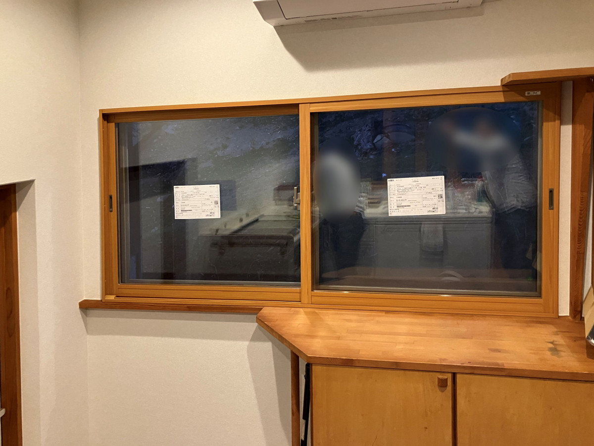 ディー・エー・コーポレーションの断熱対策に内窓リフォーム｜リビング・洗面にインプラスを設置しましたの施工後の写真2