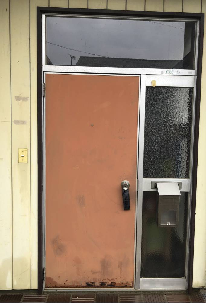 Reプレイス高崎の玄関ドア交換しました😊の施工前の写真1