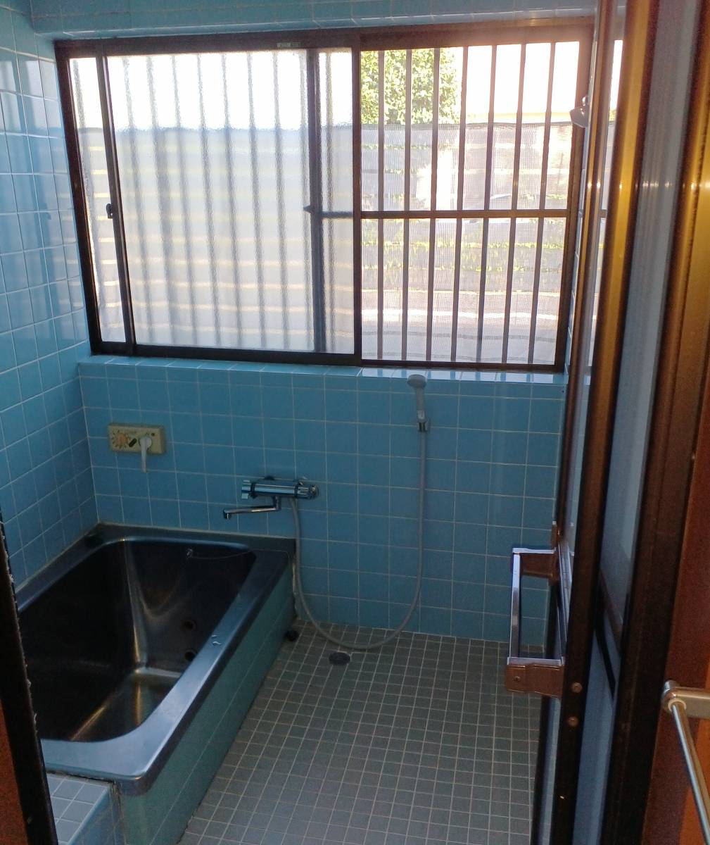 Reプレイス高崎のお風呂場改修の施工前の写真1