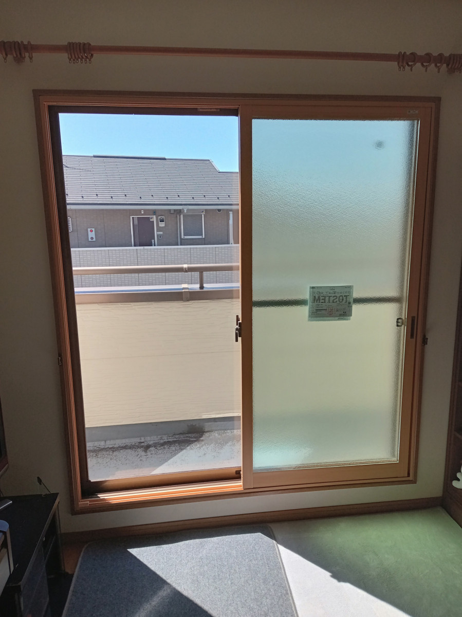 Reプレイス高崎の結露サヨナラ！前橋市で内窓インプラス施工｜1DAYリフォームで家全体の断熱・保温力が劇的向上の施工後の写真1