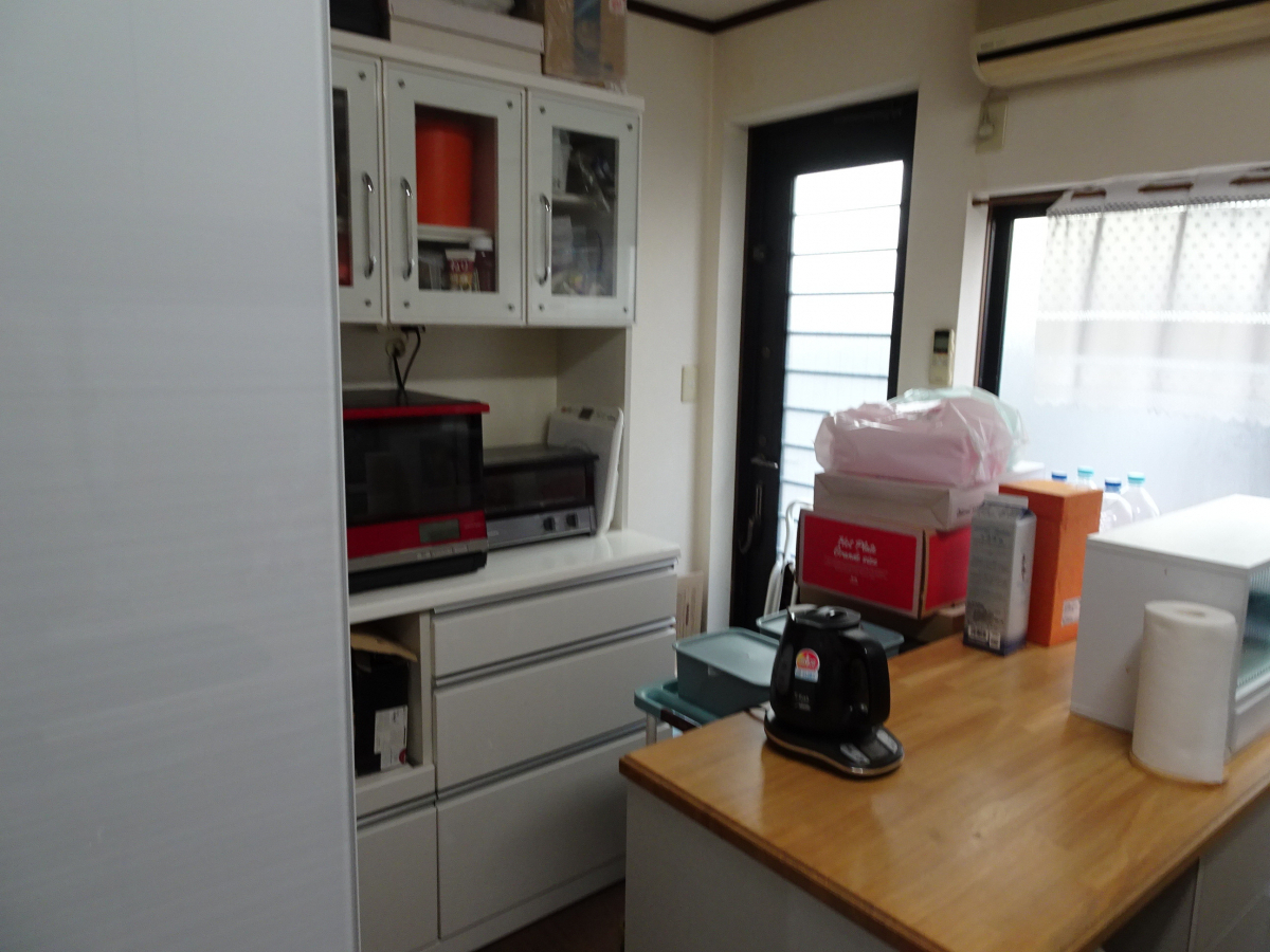 KAGIGARASUのリシェルキッチンに家具をプラスの施工前の写真2