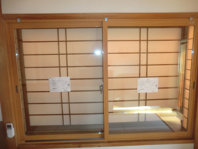 筑豊トーヨーの直方市 窓リフォーム 『 内窓設置 』工事です。の施工後の写真1