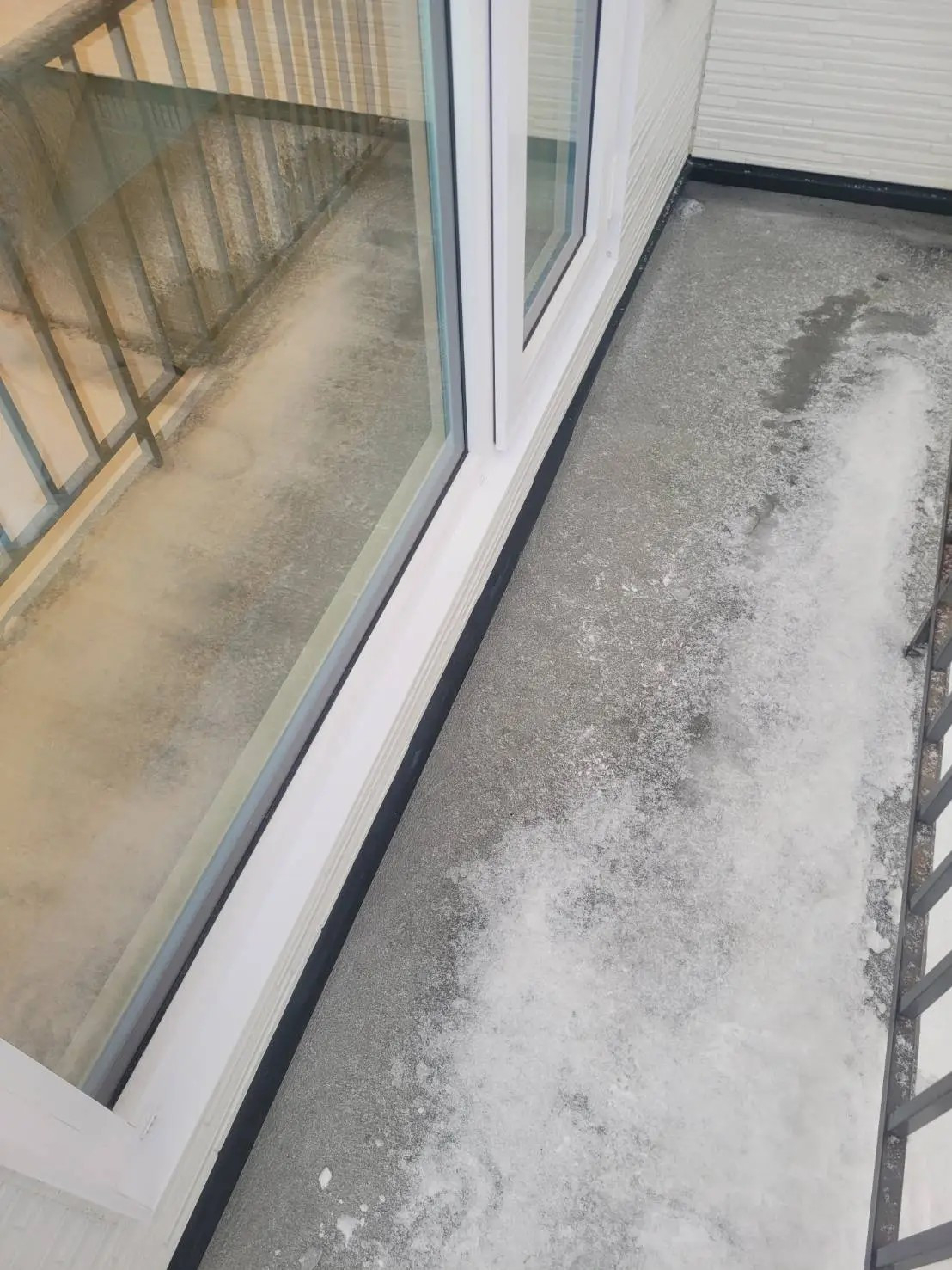 小玉硝子 千歳店の北海道胆振の樹脂サッシ補修の施工後の写真2