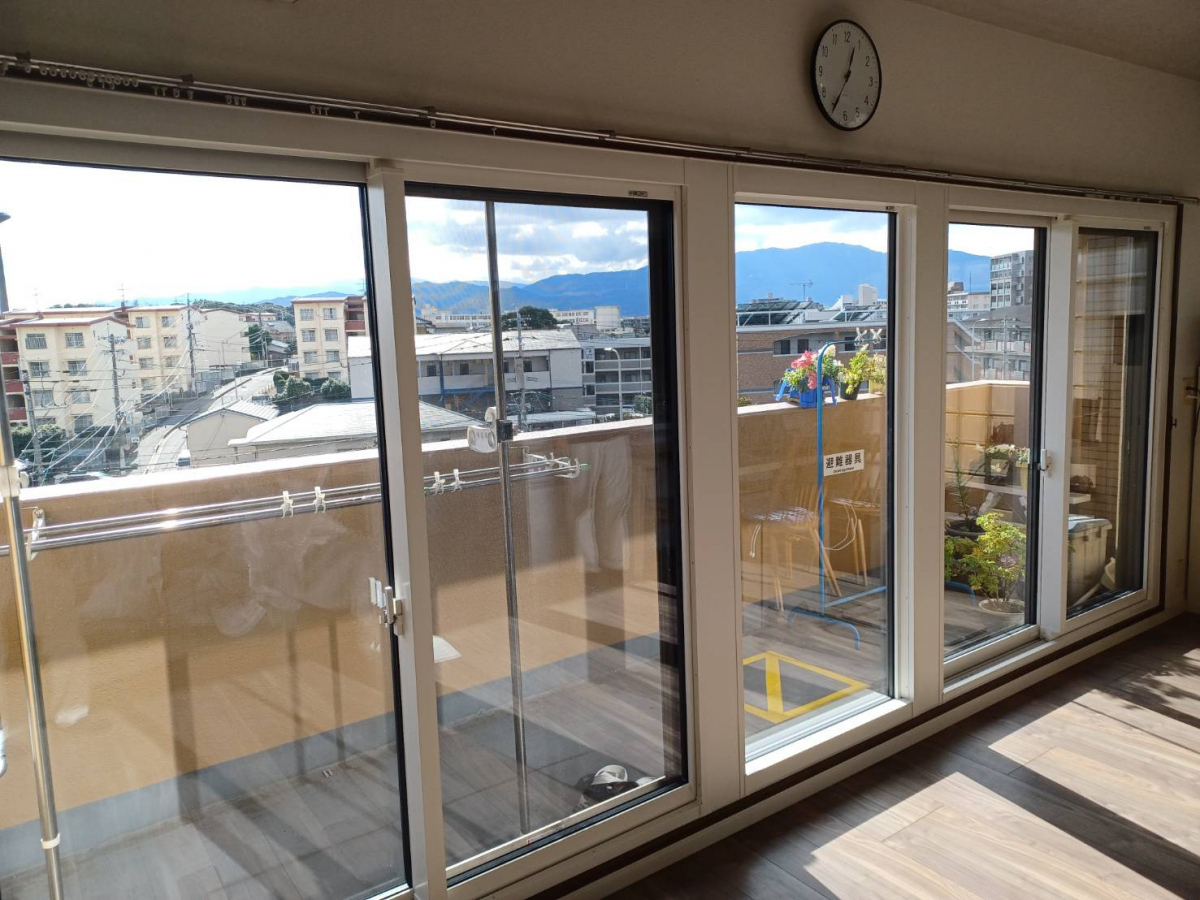 梅野硝子工業の【補助金活用】福岡市南区　マンションサッシカバー工法工事の施工後の写真3