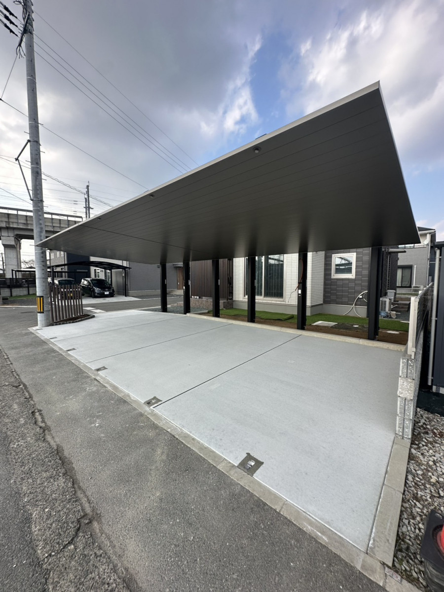 モリヤアルミの【熊本県】夏でも車内が暑くならないカーポートはいかが？の施工後の写真1