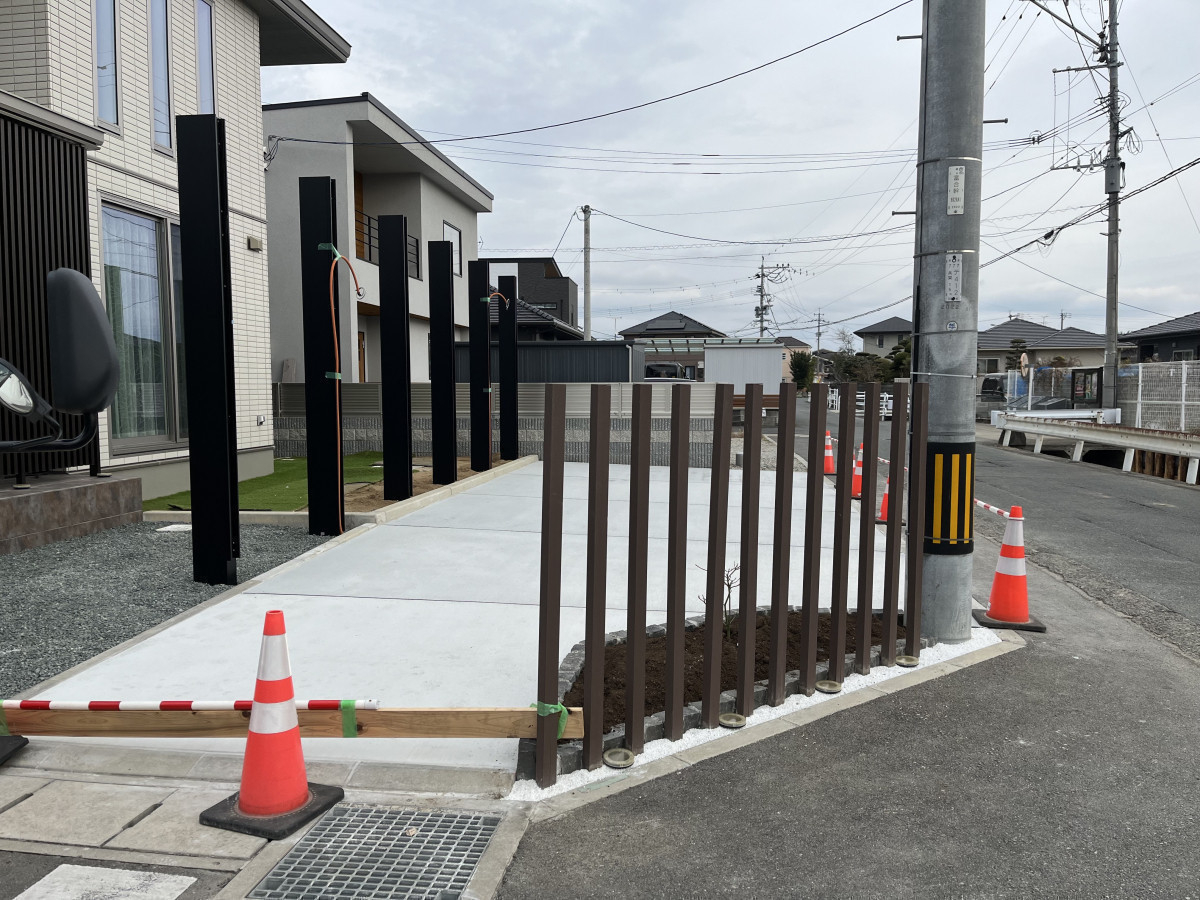 モリヤアルミの【熊本県】夏でも車内が暑くならないカーポートはいかが？の施工前の写真1